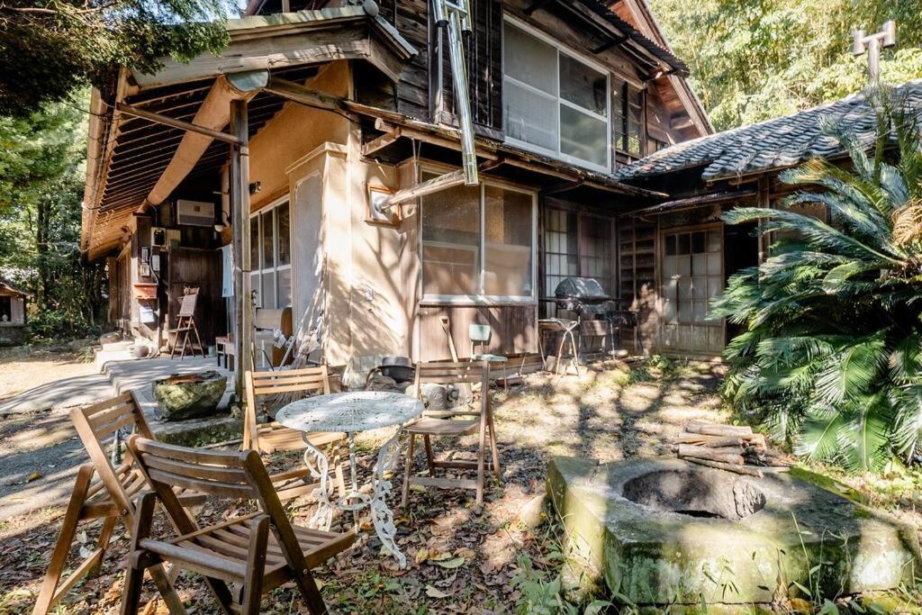 ゲストハウス+カフェわ　１日１組限定！ 築１００年の農家の古民家で宿泊体験、薪でお風呂沸かせます。焚き火もできます。 Kannami Ngoại thất bức ảnh