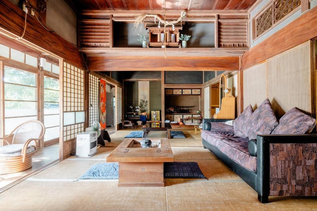 ゲストハウス+カフェわ　１日１組限定！ 築１００年の農家の古民家で宿泊体験、薪でお風呂沸かせます。焚き火もできます。 Kannami Ngoại thất bức ảnh